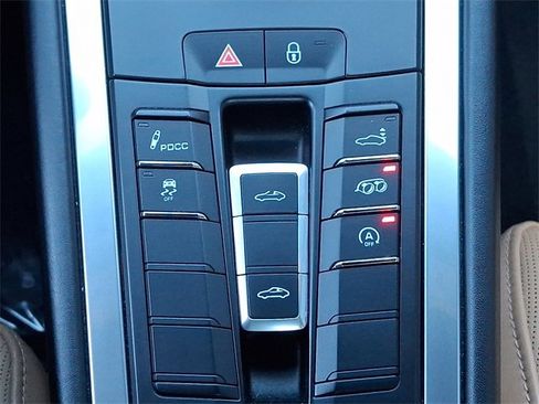 Used 2017 Porsche 911 Targa 4S image 30