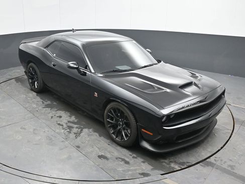 Used 2019 Dodge Challenger R/T Scat Pack w/ Dynamics Package image 37