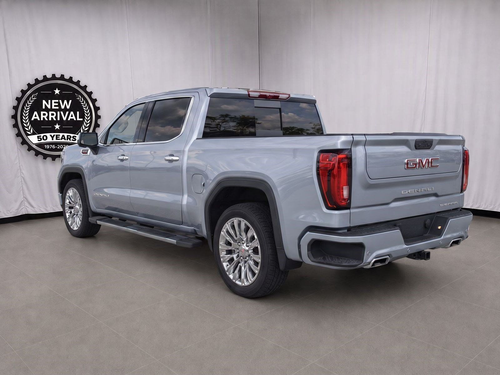 Used 2026 GMC Sierra 1500 Denali w/ Technology Package AWD/4WD image 4