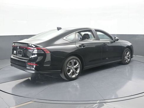 Used 2024 Honda Accord EX image 6