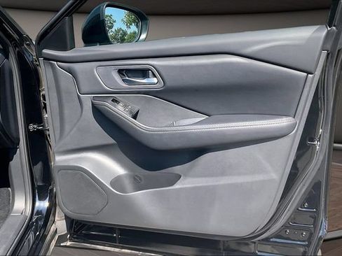Certified 2026 Nissan Rogue SV FWD image 21