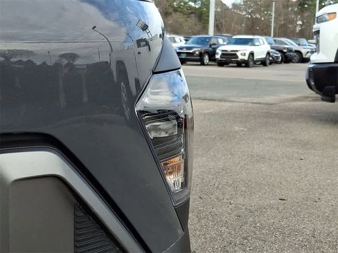 Used 2024 Hyundai Kona SEL image 9