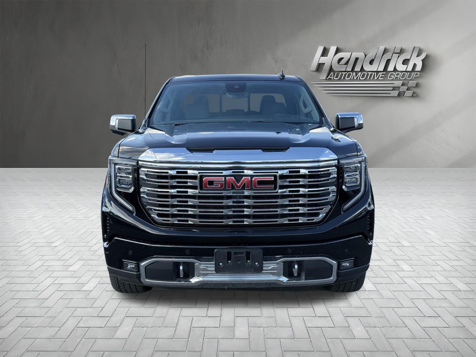 Used 2024 GMC Sierra 1500 Denali w/ Denali Reserve Package AWD/4WD image 3