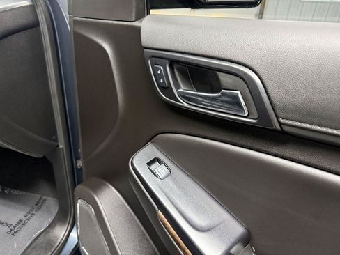 Used 2020 Chevrolet Suburban LT AWD/4WD image 52