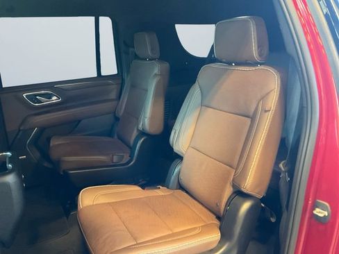 Used 2023 Chevrolet Suburban High Country w/ Max Trailering Package AWD/4WD image 13