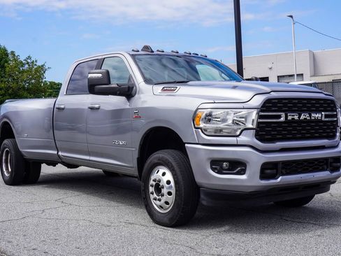 Used 2024 RAM 3500 Big Horn w/ Sport Appearance Package AWD/4WD image 5
