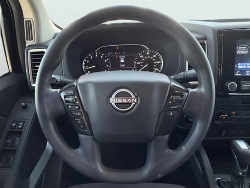 Certified 2022 Nissan Frontier SV w/ Technology Package AWD/4WD image 26