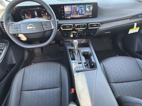 New 2026 Nissan Sentra SR w/ SR Premium Package FWD image 24