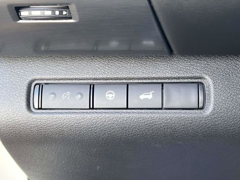 Used 2024 Nissan Pathfinder SL w/ SL Premium Package image 23