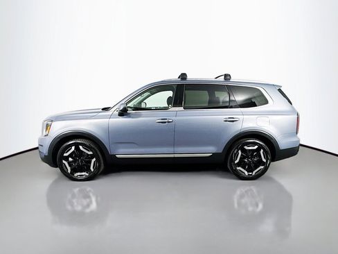 Used 2024 Kia Telluride EX w/ EX Captain's Chair Package FWD image 2