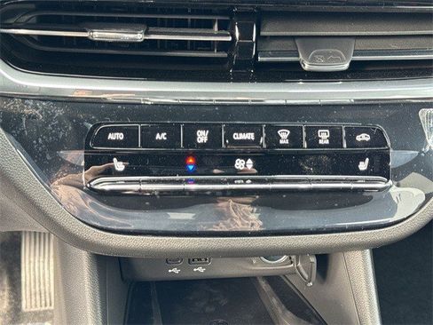 New 2026 Buick Envista Avenir image 18