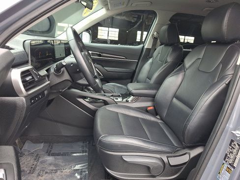 Used 2023 Kia Telluride LX image 15