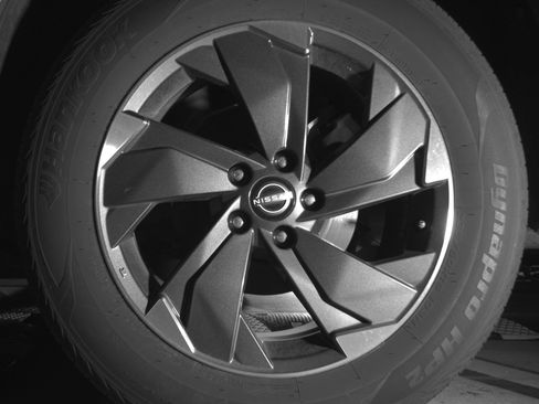 Used 2025 Nissan Rogue SV AWD/4WD image 14