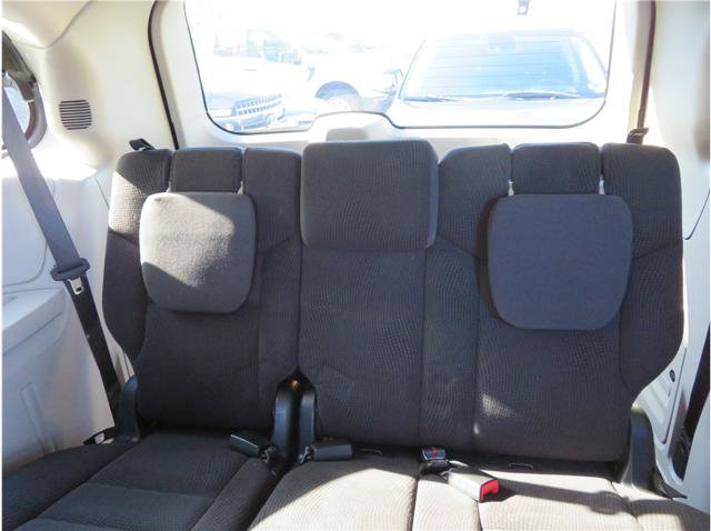 Used 2017 Dodge Grand Caravan SE FWD image 5