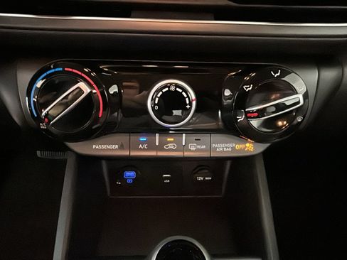 Certified 2023 Hyundai Kona SEL AWD/4WD image 27