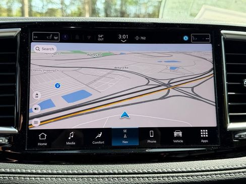 New 2026 Chrysler Pacifica Limited w/ S Appearance Package FWD image 19