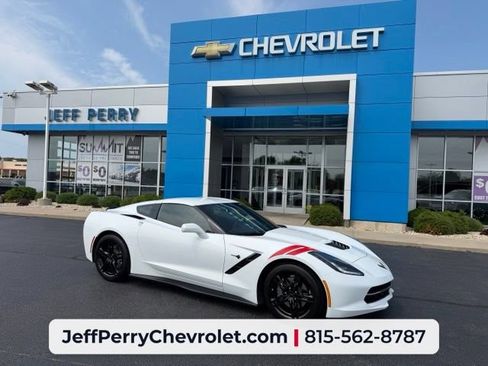 Used 2017 Chevrolet Corvette Stingray Coupe w/ Battery Protection Package RWD image 1