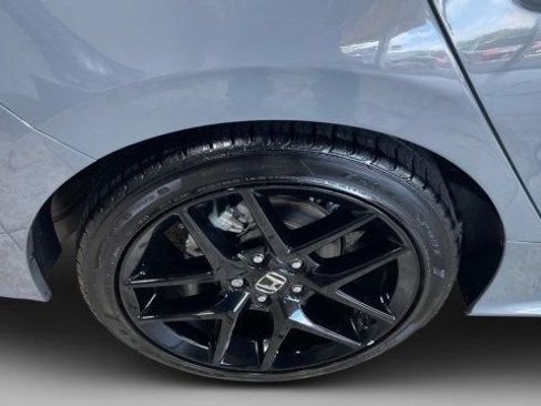 Used 2025 Honda Civic Sport image 14
