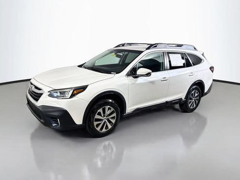 Used 2022 Subaru Outback Premium AWD/4WD image 3