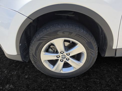 Used 2015 Toyota RAV4 XLE FWD image 27