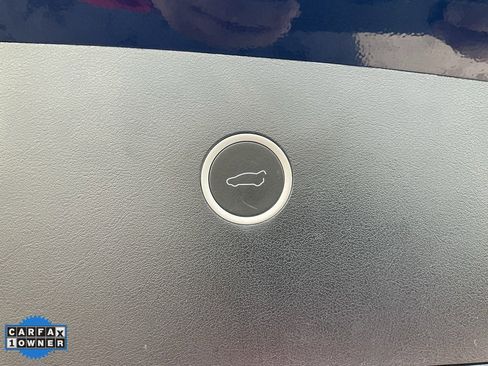 Used 2018 Tesla Model X 75D image 11