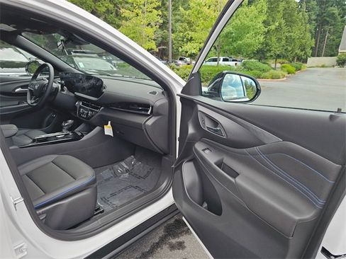 New 2025 Buick Envista Sport Touring w/ Convenience I Package image 12