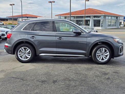 Used 2023 Audi Q5 2.0T Premium w/ Convenience Package image 35