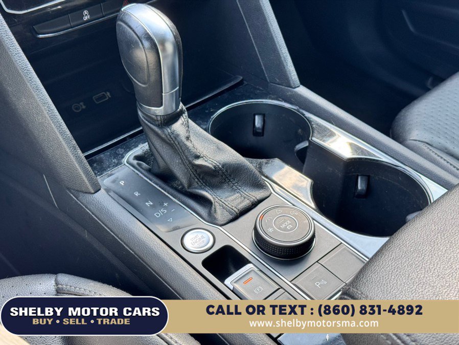 Used 2018 Volkswagen Atlas SEL AWD/4WD image 12