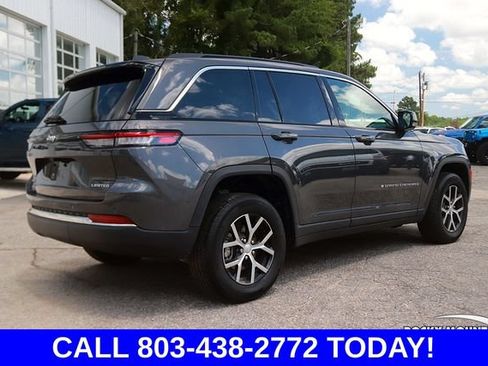 Used 2025 Jeep Grand Cherokee Limited AWD/4WD image 5