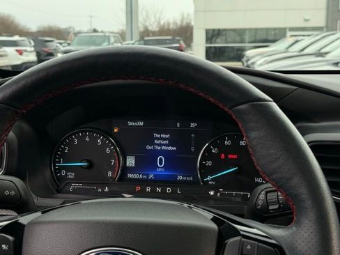 Certified 2024 Ford Explorer ST-Line w/ Class IV Trailer Tow Package image 11