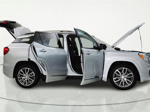 Used 2022 GMC Terrain Denali AWD/4WD image 8