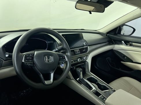Used 2018 Honda Accord LX image 27