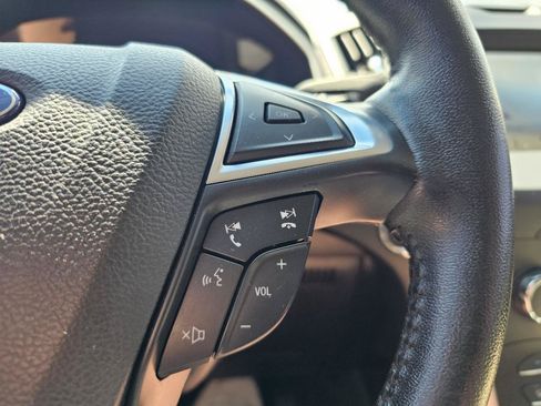 Used 2019 Ford Edge SEL w/ Equipment Group 201A FWD image 10