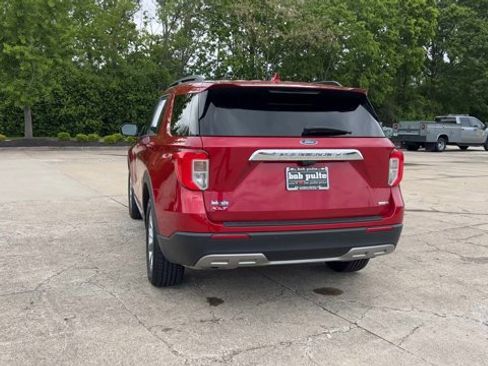 Used 2020 Ford Explorer XLT w/ Equipment Group 202A AWD/4WD image 7