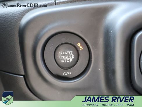 Used 2021 Jeep Gladiator Sport AWD/4WD image 31