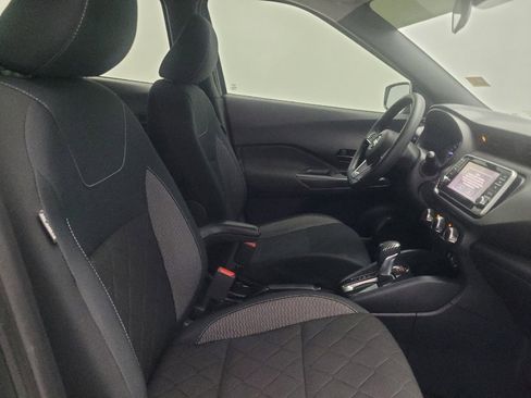 Used 2020 Nissan Kicks S FWD image 21
