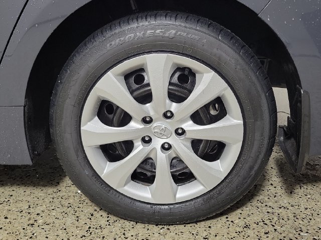 Used 2025 Toyota Corolla LE FWD image 8