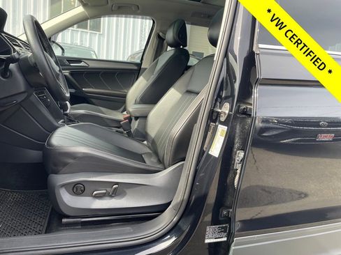Used 2024 Volkswagen Tiguan SE image 16