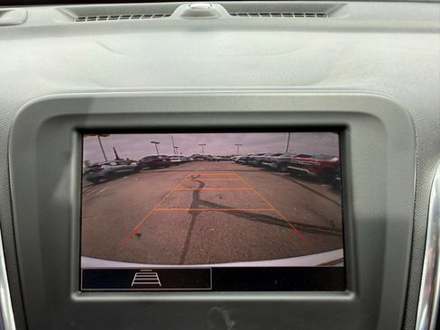 Used 2024 Chevrolet Equinox LT AWD/4WD image 22