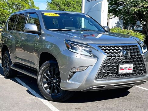 Used 2023 Lexus GX 460 Premium w/ Premium Package AWD/4WD image 2