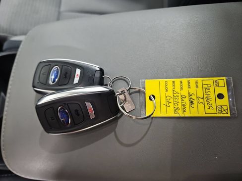 Certified 2025 Subaru Outback Premium AWD/4WD image 31