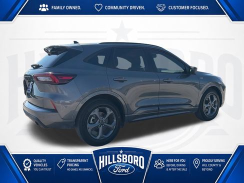 Used 2023 Ford Escape ST-Line w/ Tech Pack #1 FWD image 7