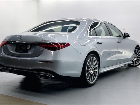 Certified 2022 Mercedes-Benz S 500 4MATIC image 4