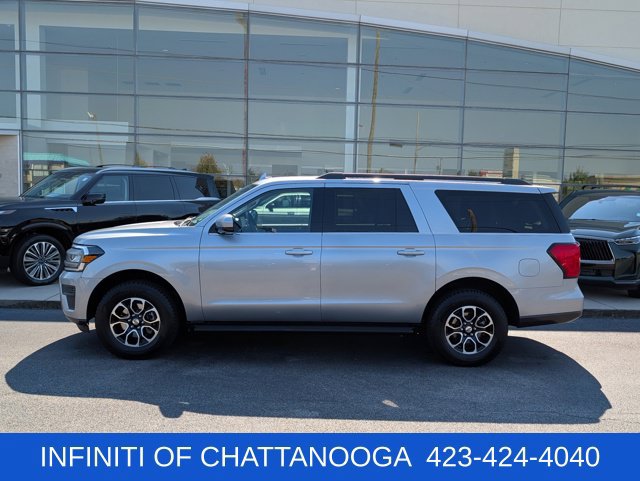 Used 2024 Ford Expedition Max XLT AWD/4WD image 2