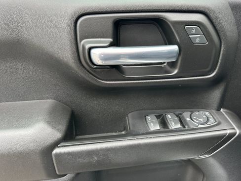 Certified 2022 Chevrolet Silverado 1500 Custom image 11