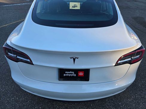 Used 2023 Tesla Model 3 Standard Range image 13