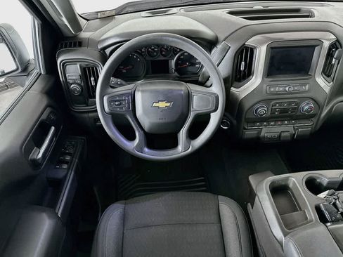 Used 2023 Chevrolet Silverado 1500 Custom RWD image 10