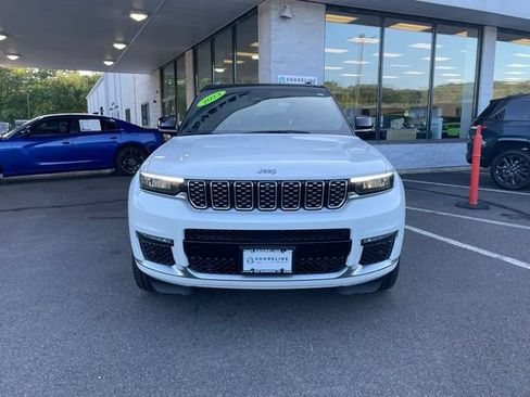 Used 2023 Jeep Grand Cherokee L Summit AWD/4WD image 2