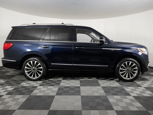 Used 2021 Lincoln Navigator Reserve w/ Cargo Convenience Package image 8