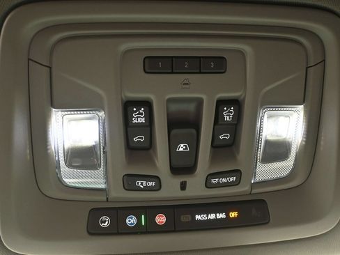 Used 2025 Chevrolet Silverado 1500 LT Trail Boss w/ Convenience Package II AWD/4WD image 21